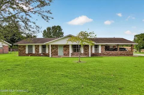 Exterior - 205 Saint Augustine Dr, Long Beach, MS 39560 photo 3 of 10