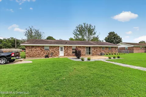 Exterior - 205 Saint Augustine Dr, Long Beach, MS 39560 photo 7 of 10