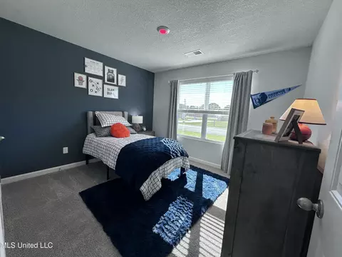 Bedroom - 93 Pine St, Byhalia, MS 38611 photo 2 of 4