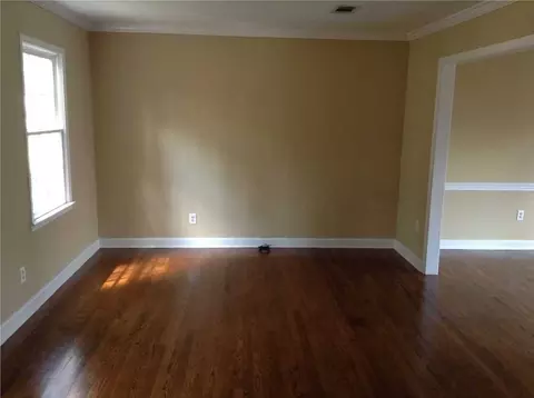 Living - 5744 Orchardview Dr, Jackson, MS 39211 photo 1 of 5