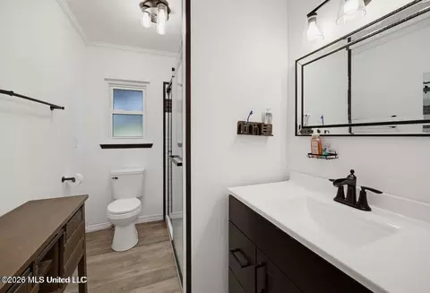 Bath - 20222 Daugherty Rd, Long Beach, MS 39560 photo 1 of 4