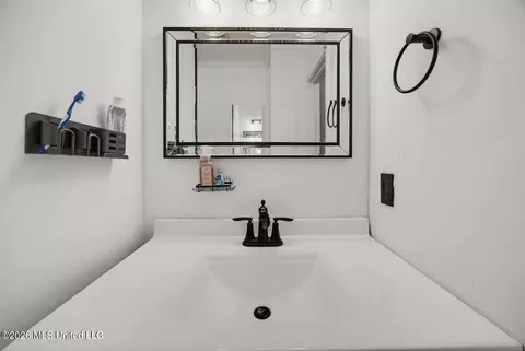 Bath - 20222 Daugherty Rd, Long Beach, MS 39560 photo 3 of 4