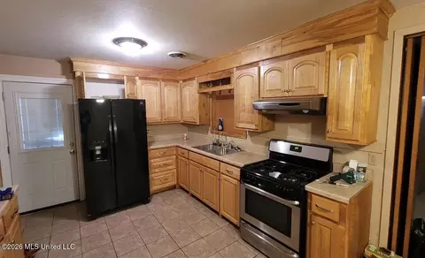 Kitchen - 1955 Marshall Pl, Jackson, MS 39213 photo 1 of 1