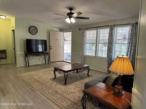 Living - 191 Bob White Ln, Pope, MS 38658 photo 1 of 3