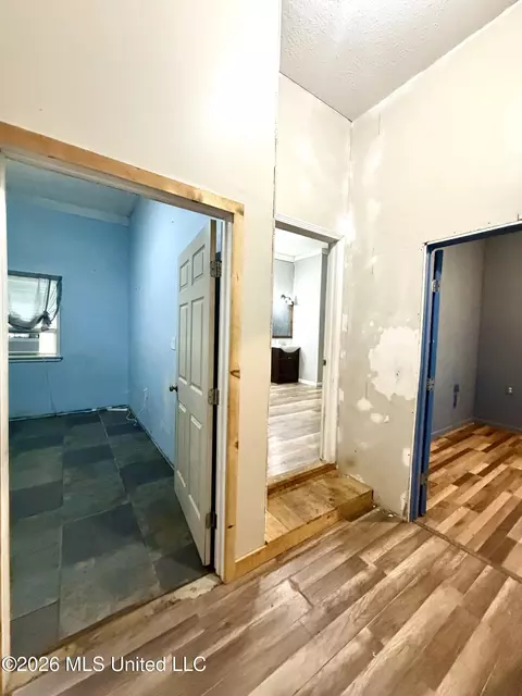 Entry Way - 3651 Ruth Dr, Ruth, MS 39662 photo 2 of 3
