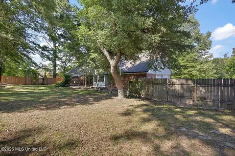 Exterior - 703 Parker Dr, Clinton, MS 39056 photo 6 of 7