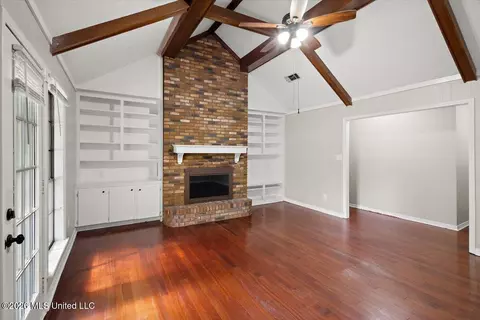 Living - 703 Parker Dr, Clinton, MS 39056 photo 3 of 4