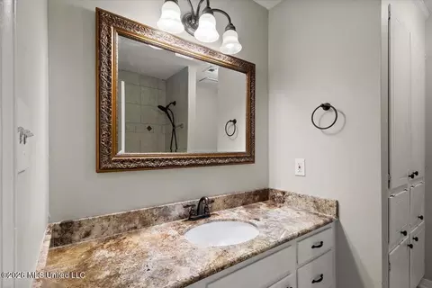 Bath - 703 Parker Dr, Clinton, MS 39056 photo 2 of 4