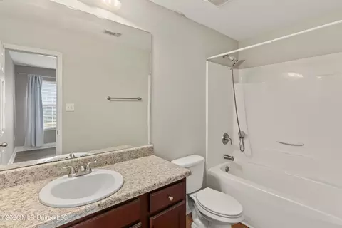 Bath - 28 Marlin Ln, Mchenry, MS 39561 photo 1 of 2