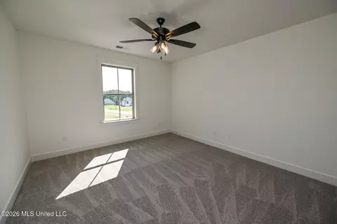 Bedroom - 14160 Hidden Loop, Byhalia, MS 38611 photo 4 of 5