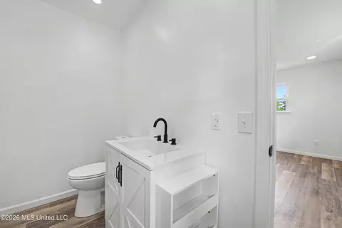 Bath - 296 Tom Hempstead Rd, Lucedale, MS 39452 photo 1 of 4