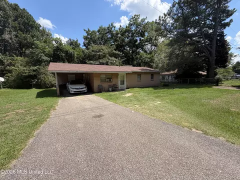 22 Richard, Bay Springs, MS 39422