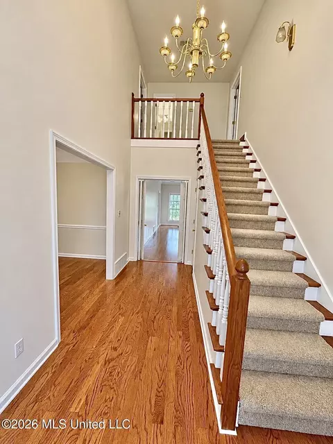 Entry Way - 8885 Cedar Crest Ln, Olive Branch, MS 38654 photo 1 of 3