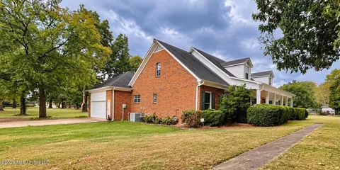 Other - 8885 Cedar Crest Ln, Olive Branch, MS 38654 photo 2 of 9