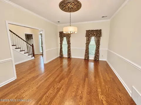 Dining - 8885 Cedar Crest Ln, Olive Branch, MS 38654 photo 1 of 1