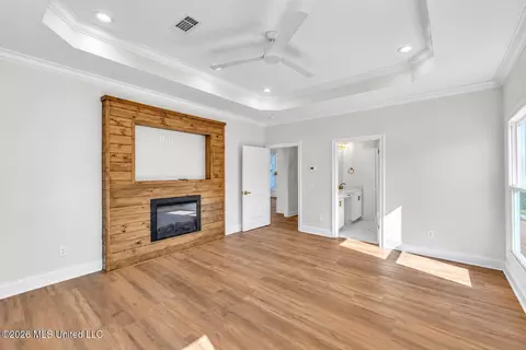 Living - 201 Northshore Way, Madison, MS 39110 photo 2 of 3