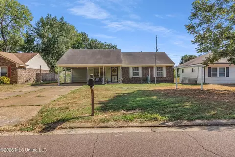 2219 Colonial Hills Dr, Southaven, MS 38671