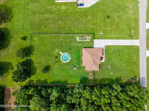 View/Area - 12231 E Pointe Dr, Picayune, MS 39466 photo 2 of 3