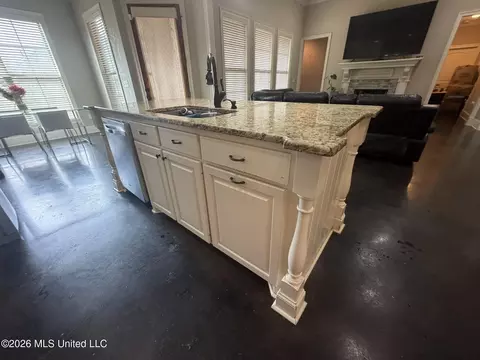 Kitchen - 405 Copper Ridge Dr, Florence, MS 39073 photo 6 of 7