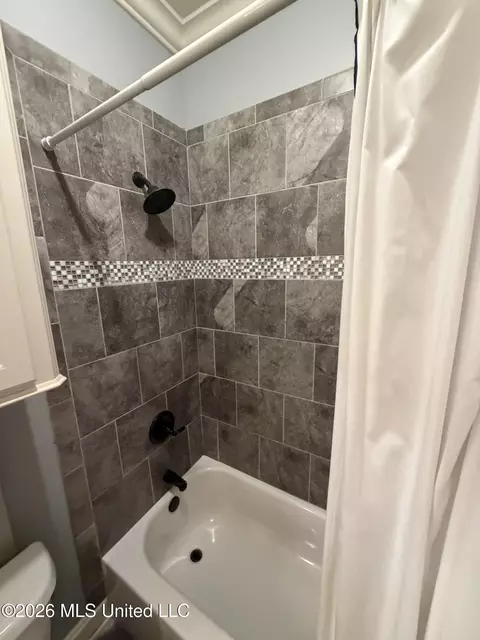 Bath - 405 Copper Ridge Dr, Florence, MS 39073 photo 4 of 5