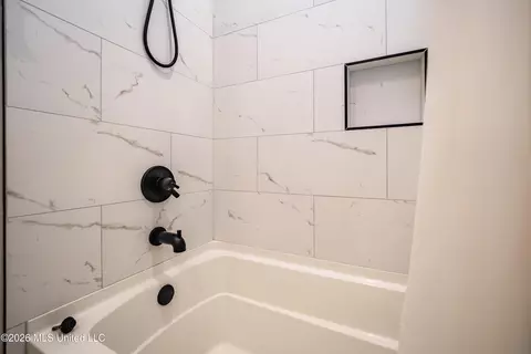 Bath - 104 Langdon Bnd, Madison, MS 39110 photo 6 of 10