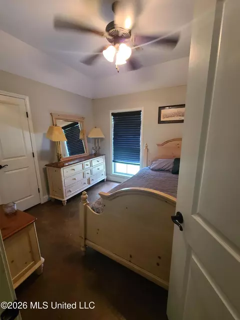 Bedroom - 3 Lenox Ct, Jackson, MS 39211 photo 3 of 4