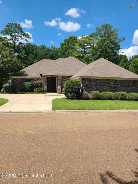 Exterior - 3 Lenox Ct, Jackson, MS 39211 photo 2 of 6