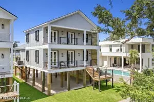 577 Maria Ave, Gulfport, MS 39501