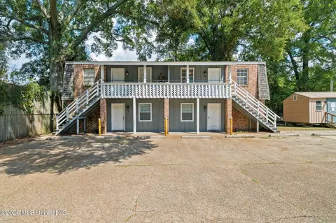 806 Maxwell Dr, Hattiesburg, MS 39401