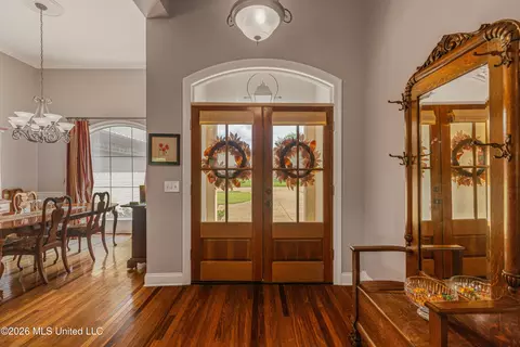 Entry Way - 284 Lighthouse Ln, Brandon, MS 39047 photo 2 of 5