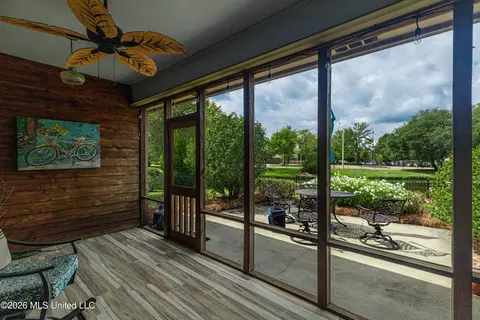 Exterior - 284 Lighthouse Ln, Brandon, MS 39047 photo 10 of 10