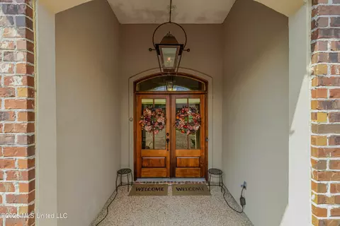 Entry Way - 284 Lighthouse Ln, Brandon, MS 39047 photo 1 of 5