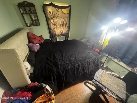 Bedroom - 4100 Washington Blvd, Moss Point, MS 39563 photo 2 of 4