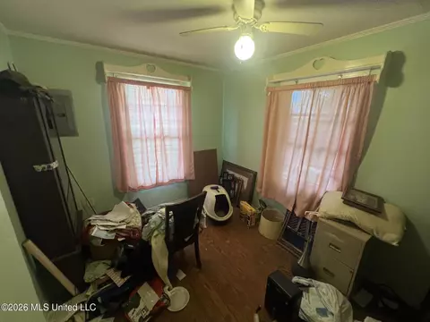 Bedroom - 4100 Washington Blvd, Moss Point, MS 39563 photo 3 of 4