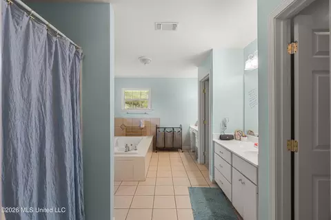 Entry Way - 28 J D Aultman Rd, Sumrall, MS 39482 photo 5 of 7