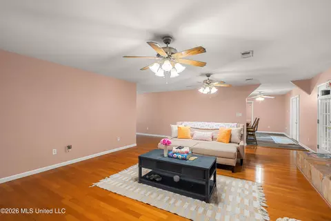 Living - 28 J D Aultman Rd, Sumrall, MS 39482 photo 2 of 3