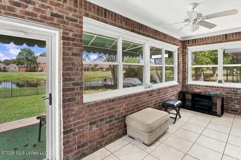 Exterior - 7116 Apache Dr, Olive Branch, MS 38654 photo 5 of 7