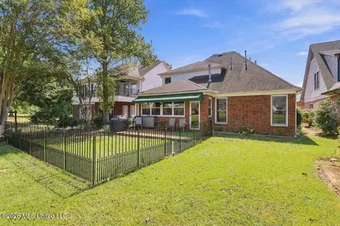 Exterior - 7116 Apache Dr, Olive Branch, MS 38654 photo 6 of 7
