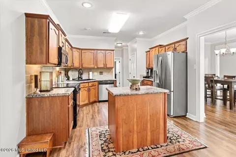 Kitchen - 7116 Apache Dr, Olive Branch, MS 38654 photo 1 of 4