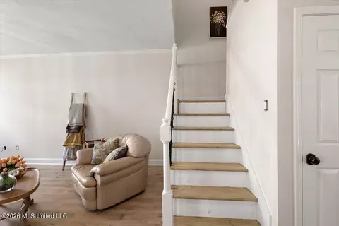Entry Way - 1012 Bayridge Dr, Jackson, MS 39211 photo 1 of 1