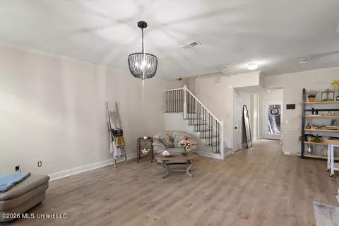 Other - 1012 Bayridge Dr, Jackson, MS 39211 photo 2 of 11