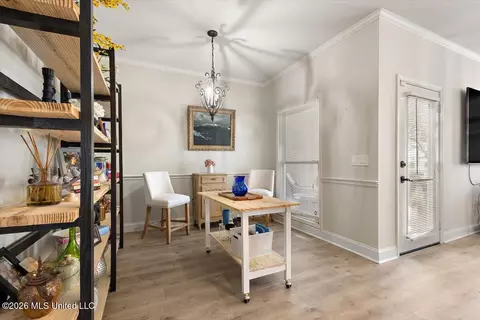Dining - 1012 Bayridge Dr, Jackson, MS 39211 photo 1 of 1