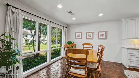Dining - 1955 Douglass Dr, Jackson, MS 39211 photo 4 of 5