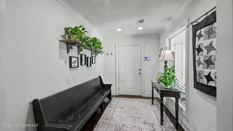 Entry Way - 1955 Douglass Dr, Jackson, MS 39211 photo 2 of 3