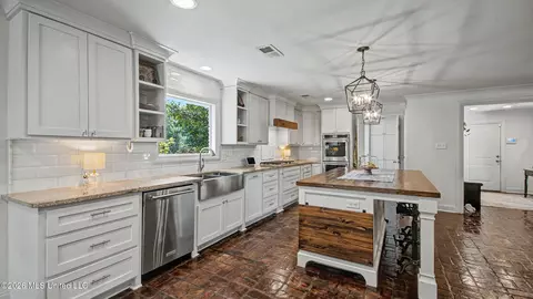 Kitchen - 1955 Douglass Dr, Jackson, MS 39211 photo 1 of 2