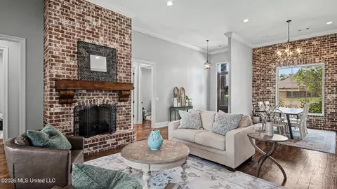 Living - 114 First Colony Blvd, Madison, MS 39110 photo 1 of 3