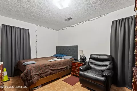 Bedroom - 1615 Mcingvale Rd, Hernando, MS 38632 photo 1 of 3