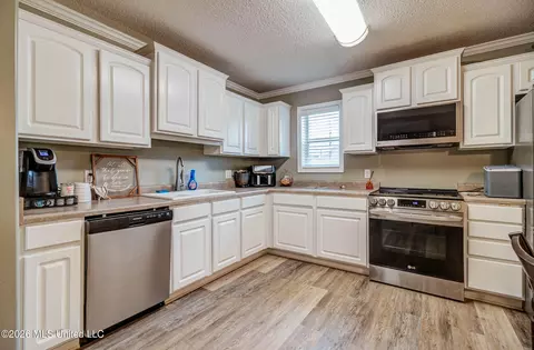 Kitchen - 19116 Crestwick St, Saucier, MS 39574 photo 2 of 3