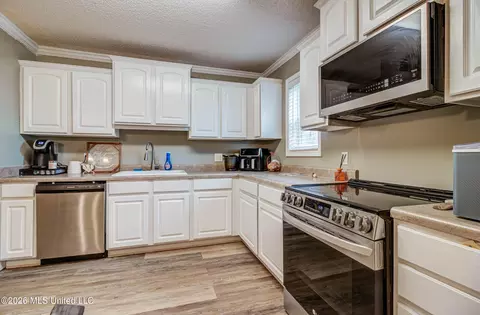 Kitchen - 19116 Crestwick St, Saucier, MS 39574 photo 3 of 3