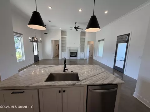 Living - 303 Tremont Dr, Florence, MS 39073 photo 6 of 6